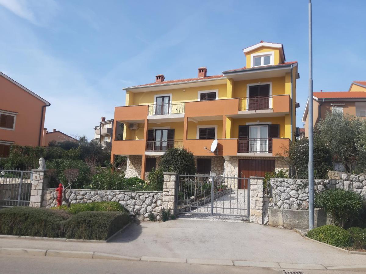 Apartmani Ana Đảo Đảo Cres Ngoại thất bức ảnh