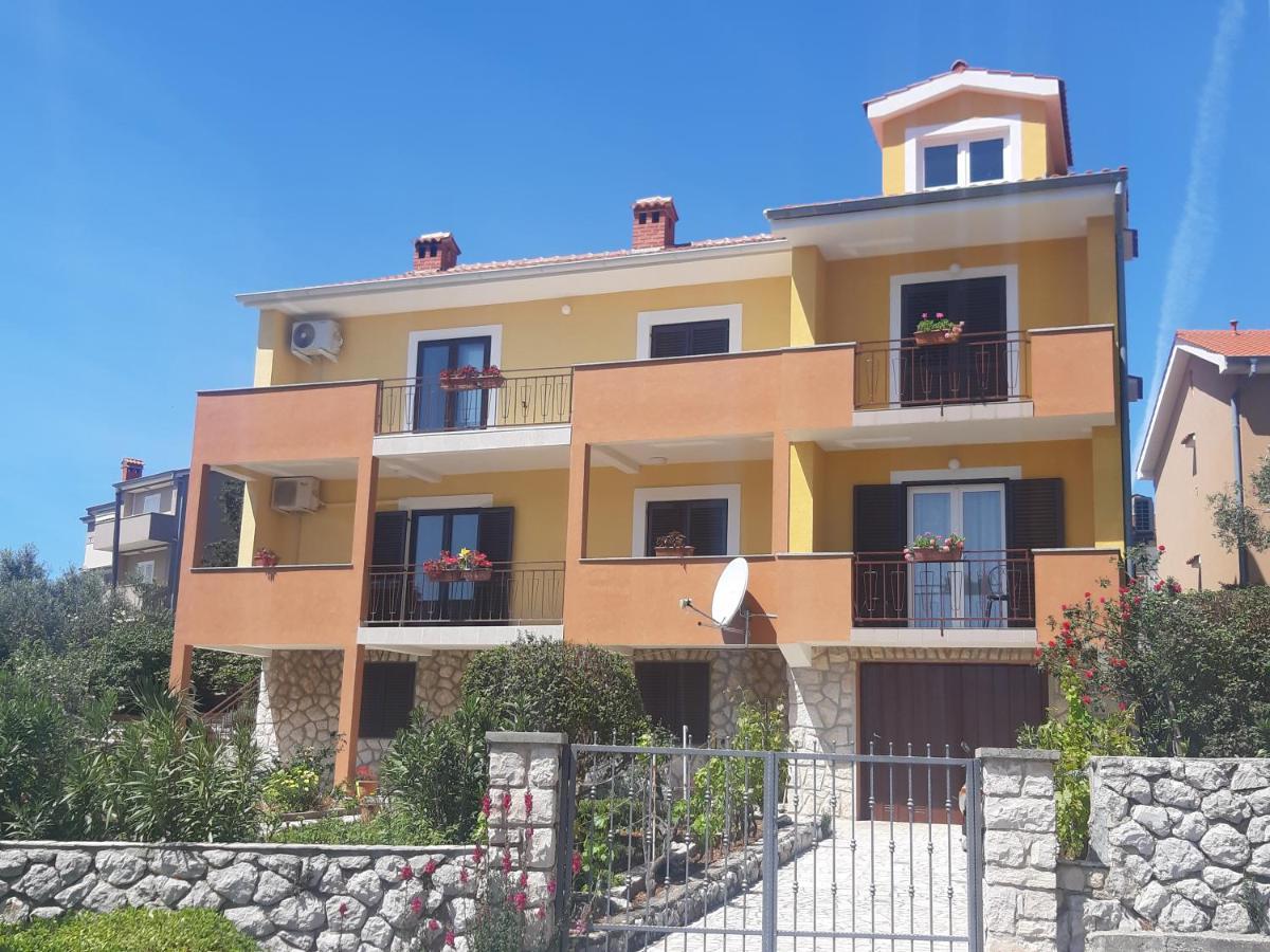 Apartmani Ana Đảo Đảo Cres Ngoại thất bức ảnh