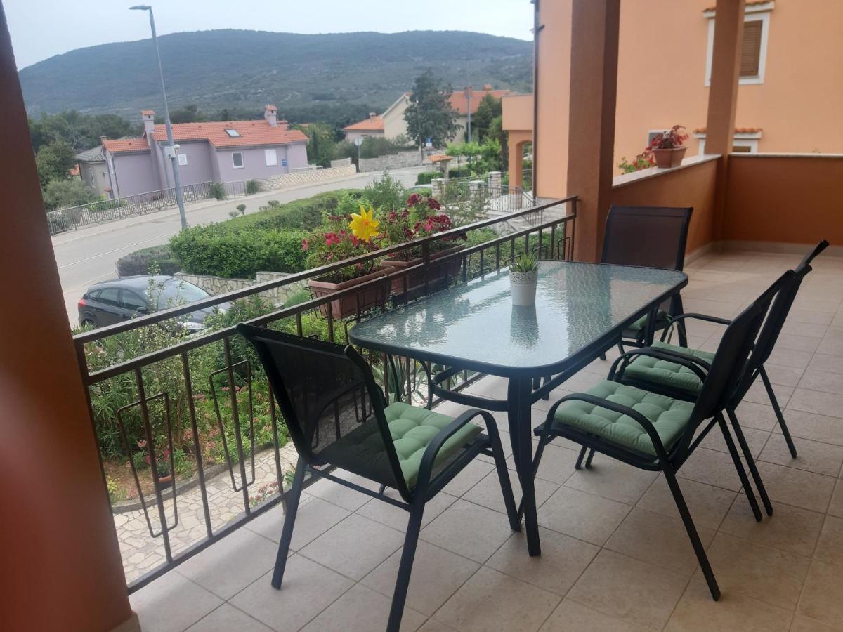 Apartmani Ana Đảo Đảo Cres Ngoại thất bức ảnh