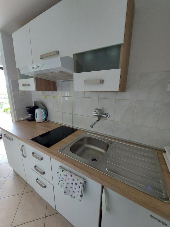 Apartmani Ana Đảo Đảo Cres Ngoại thất bức ảnh