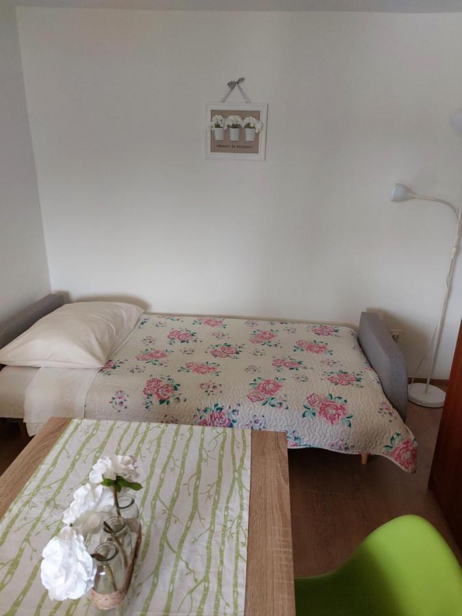 Apartmani Ana Đảo Đảo Cres Ngoại thất bức ảnh