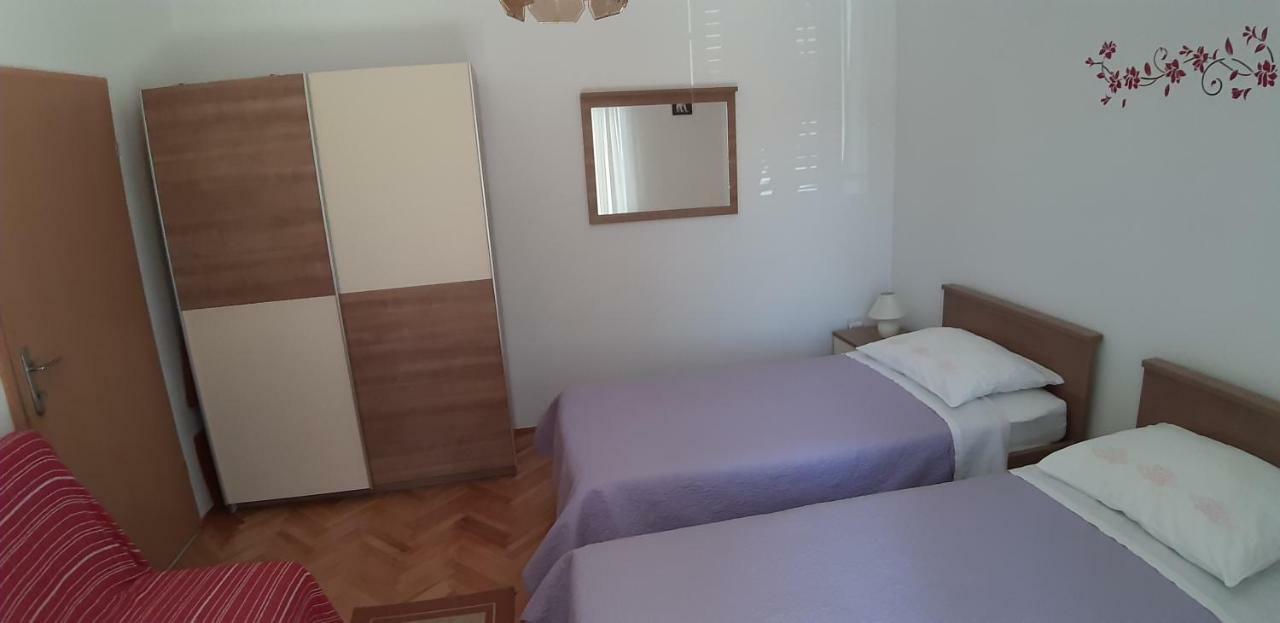 Apartmani Ana Đảo Đảo Cres Ngoại thất bức ảnh